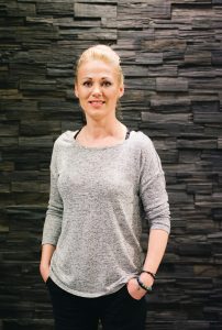 Anca Savanyu - Stylist